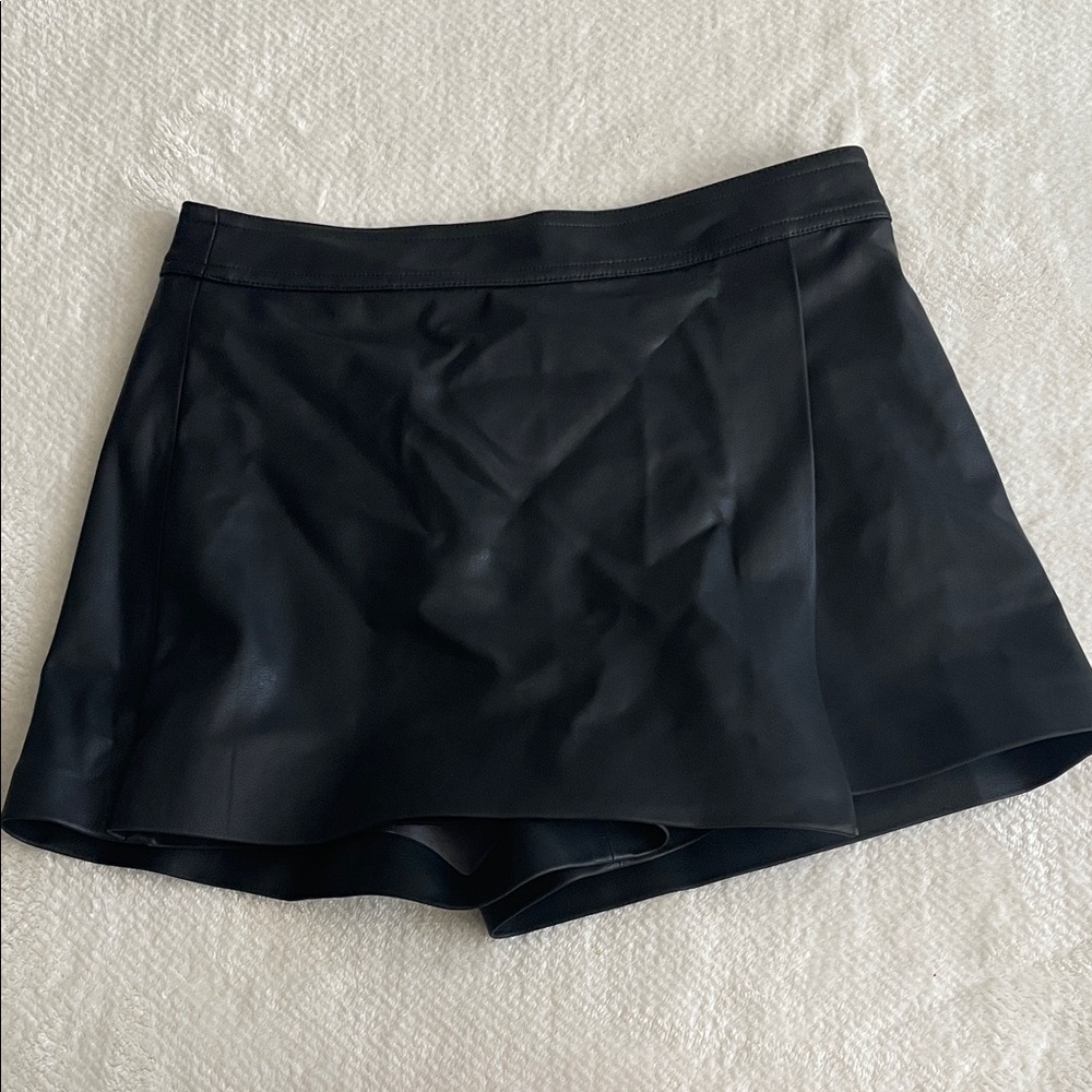 H&M Divided Leather Skort